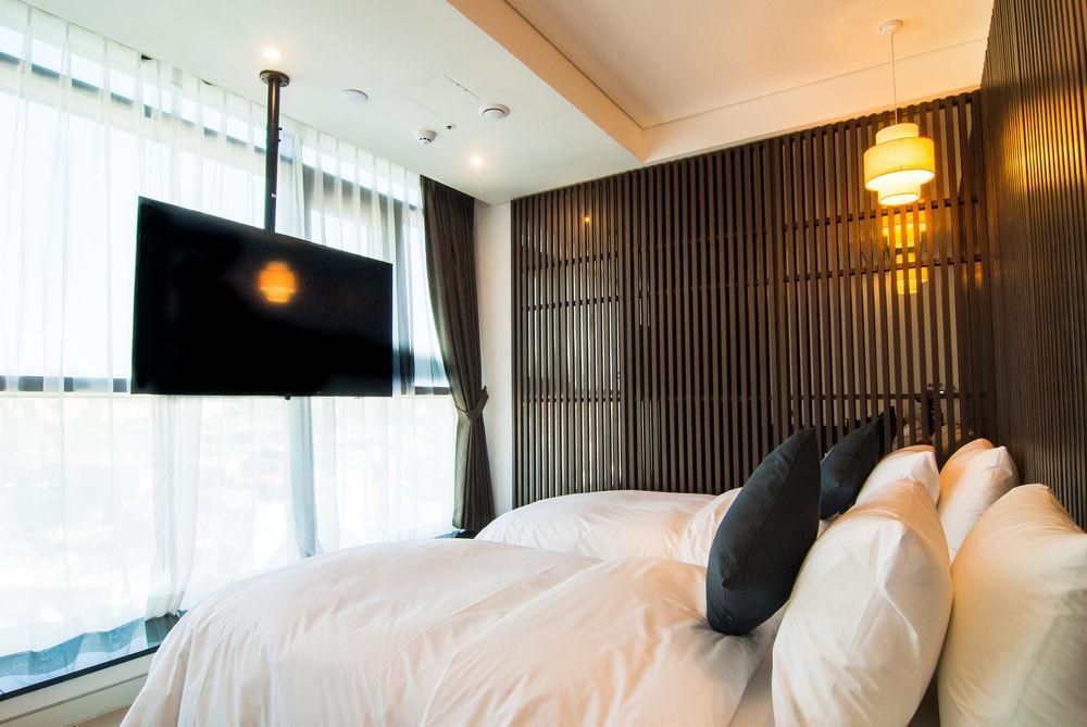 Hotel The Designers Seoul Station Bagian luar foto