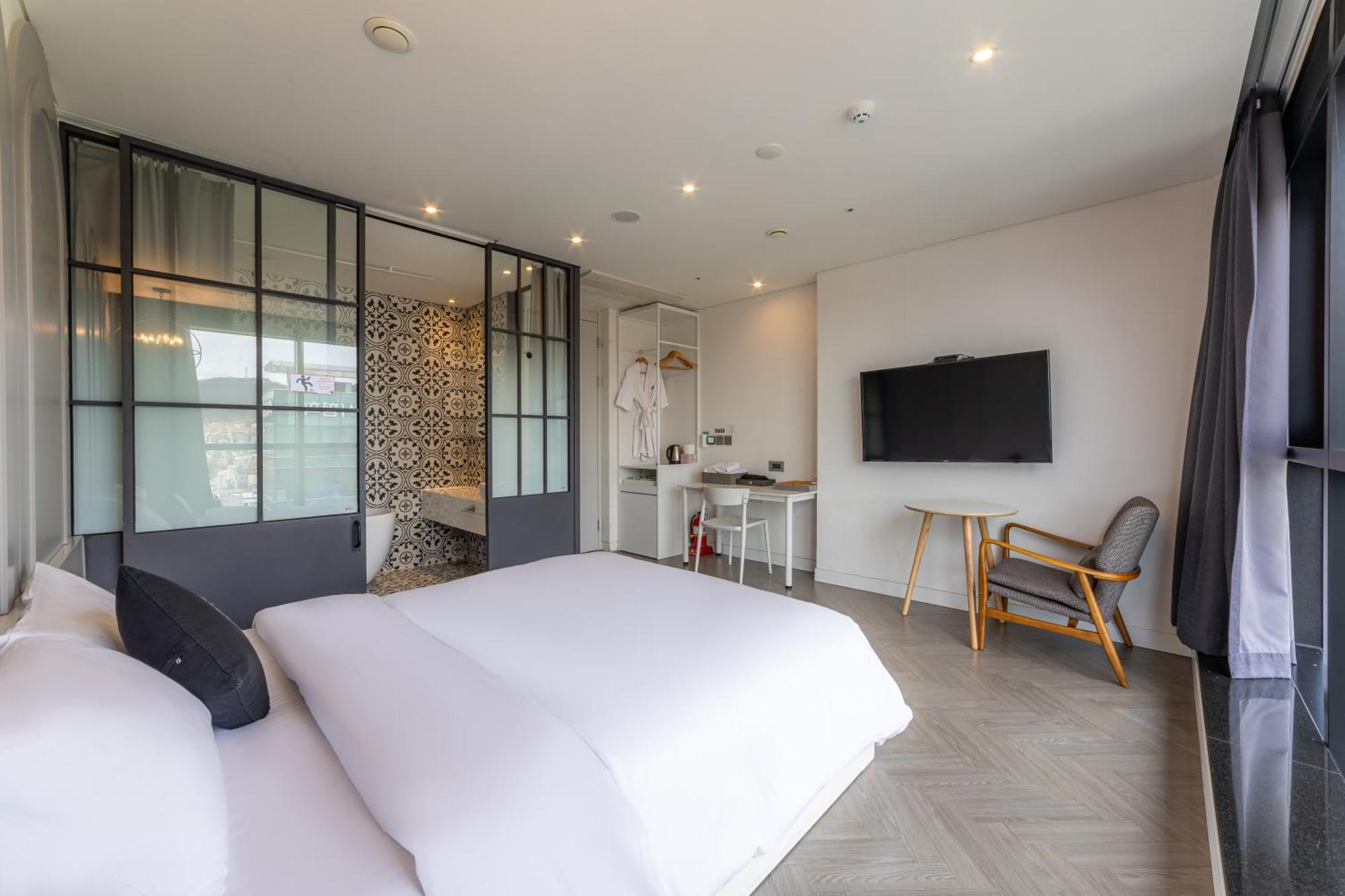 Hotel The Designers Seoul Station Bagian luar foto