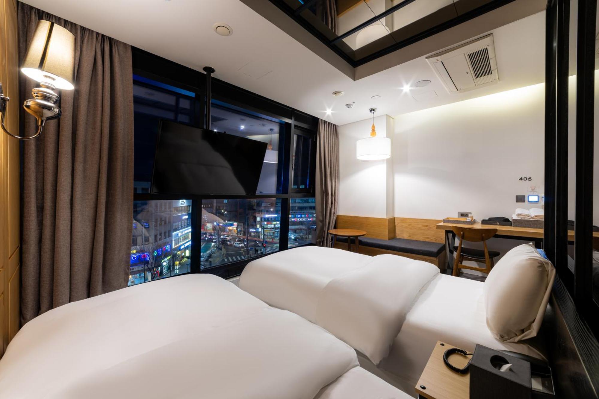 Hotel The Designers Seoul Station Bagian luar foto